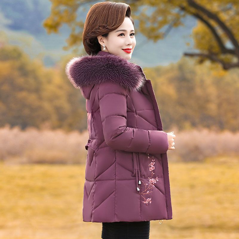 妈妈羽绒服秋冬装外套中年羽绒羽绒服2020新款中老年人女装短款小