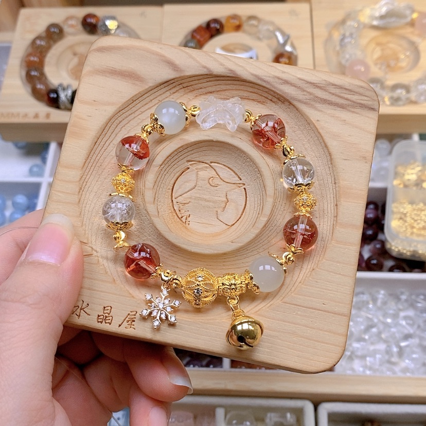 【闪购商品】水晶手链未镶嵌空**?