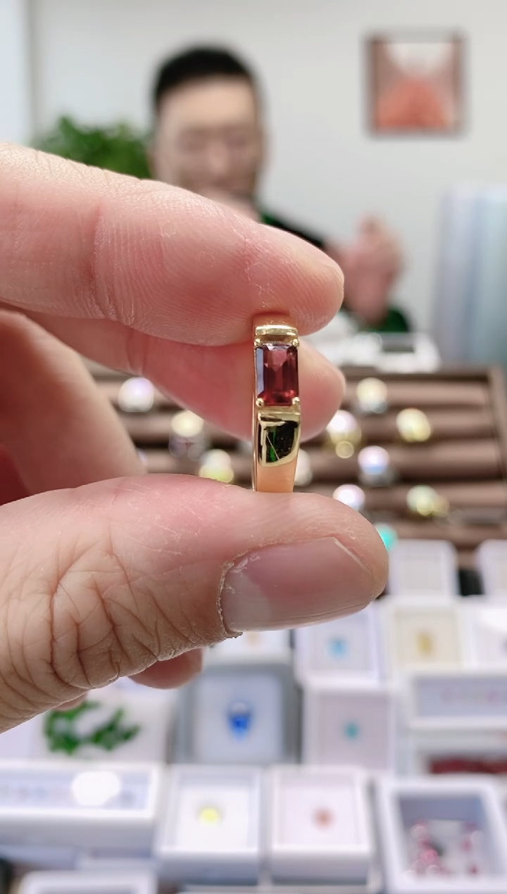 【闪购商品】石榴石戒指银S925镀金镶嵌1