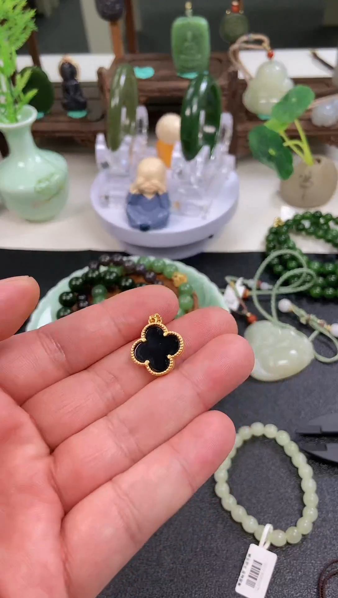 【闪购商品】和田玉吊坠银S925镶嵌四叶草