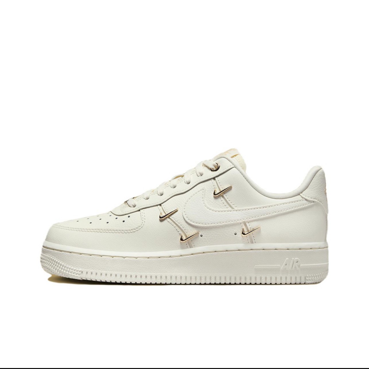 Nike/耐克【勒泰KL】AF1AIRFORC1女款白金色四勾空军一号 FV3654111