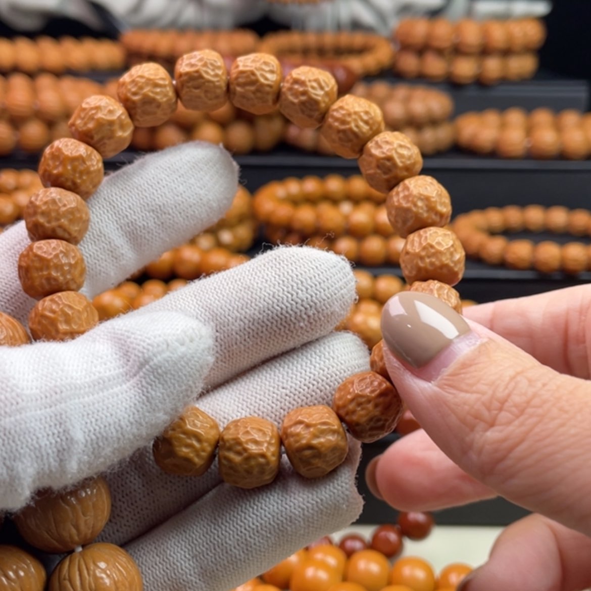 【闪购商品】猴头核桃吊坠云**体