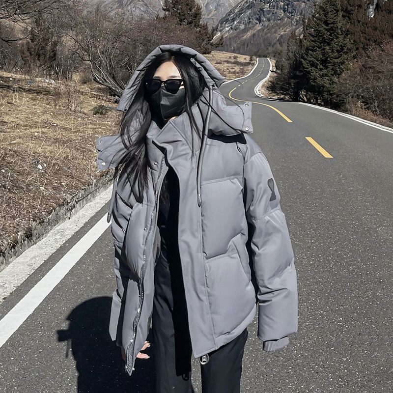 灰色爱心短款羽绒服2023年新款男女情侣加厚面包服小众冬季外套潮