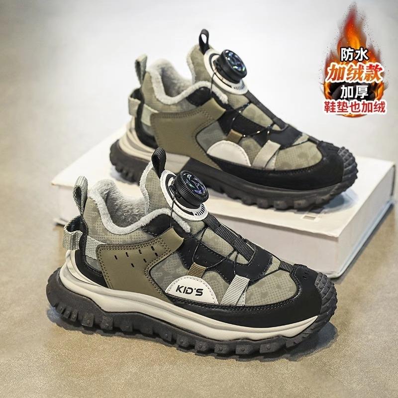 乔丹格兰男童鞋冬季旋转钮扣儿童运动鞋中大童加绒保暖男孩二棉鞋