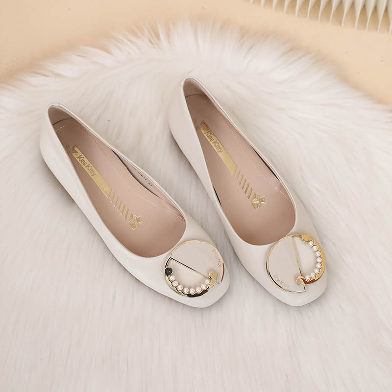 正常尺码 时尚单鞋 SA10115-82 米白