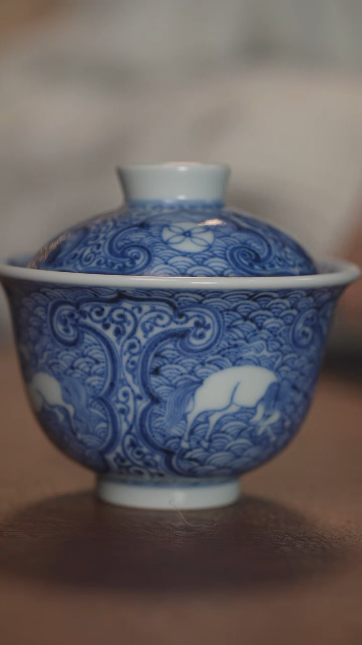 【闪购商品】陶瓷青花海马盖碗