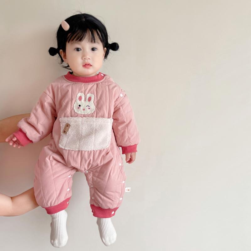 新品巴拉巴拉保暖连体衣服秋冬季婴儿卡通刺绣可爱男女宝宝哈衣