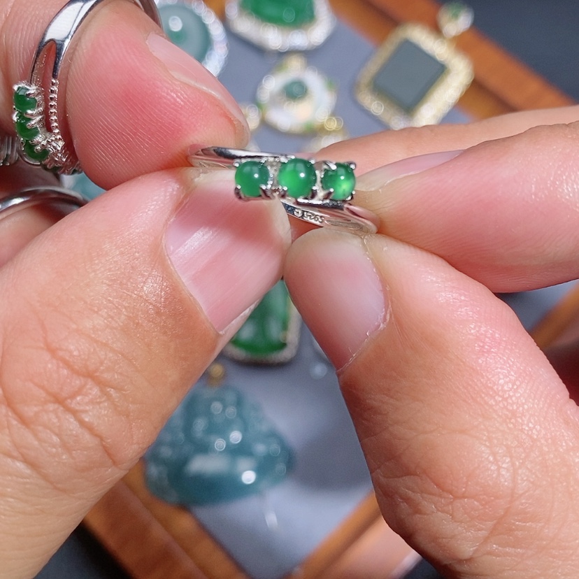 【闪购商品】翡翠戒指银S925镶嵌逆*