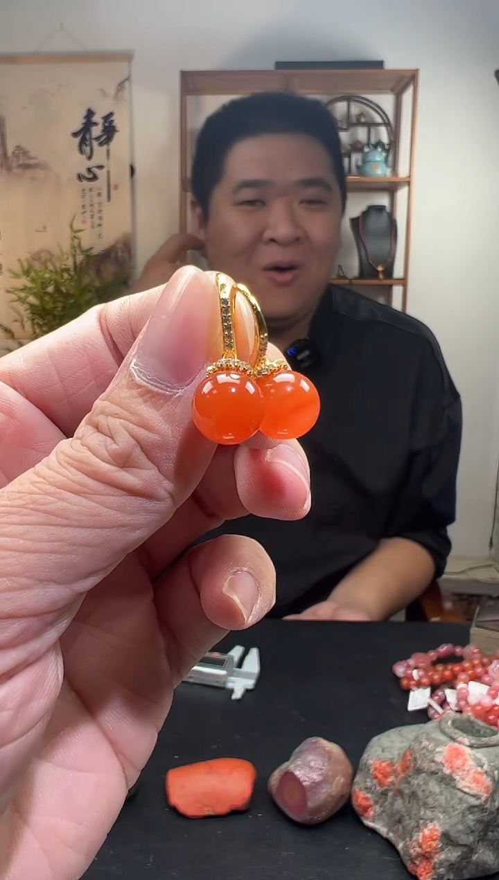 【闪购商品】南红玛瑙耳钩未镶嵌一对 多样性发货